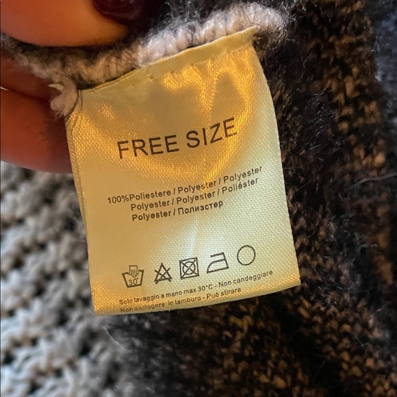 Super Cozy Chevron Cardigan Shawl - Picture 4 of 5